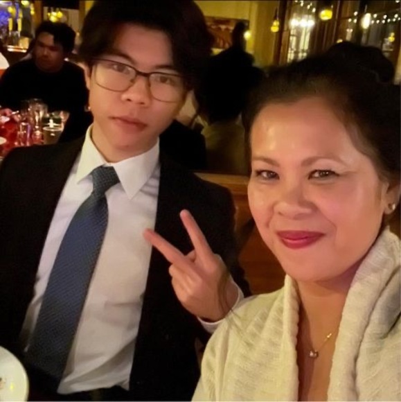 Meet your Posher, Sopa - Picture 1 of 1